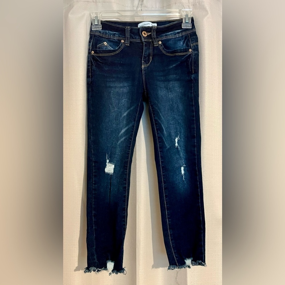 YMI WannaBettaFit Girls Distressed Jeans Size 8 Frayed Hem Stretch